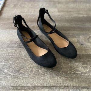 Christian Siriano black velvet flats